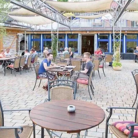 Ederaue Hotel 3*